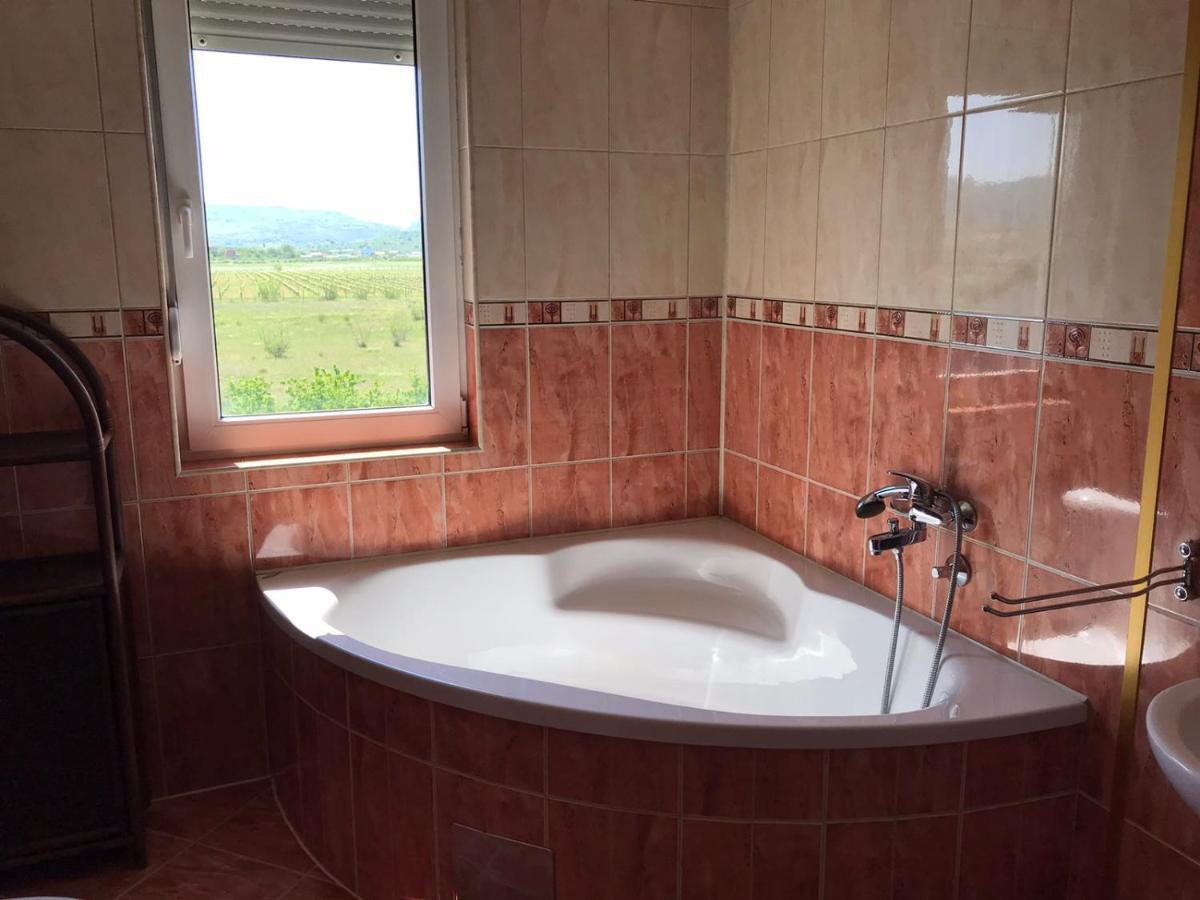 Apartmani Dino Blagaj Ngoại thất bức ảnh